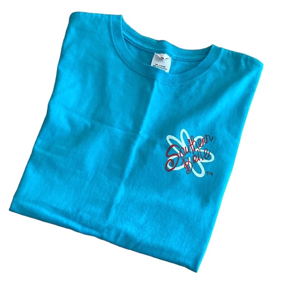 Southern Belle Inspiration Graphic Tee - Picture 7 of 13